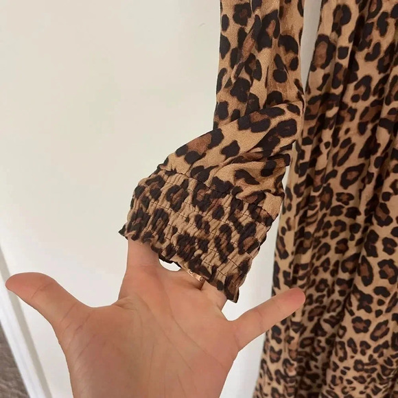 H&M Leopard Maxi Print Dress, Excellent Condition🐆Worn 2 times - Picture 9 of 9